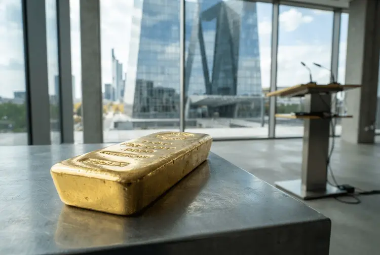 Goldpreis-Erholung unter Vorbehalt: Was Rohstoff-Anleger jetzt beachten sollten