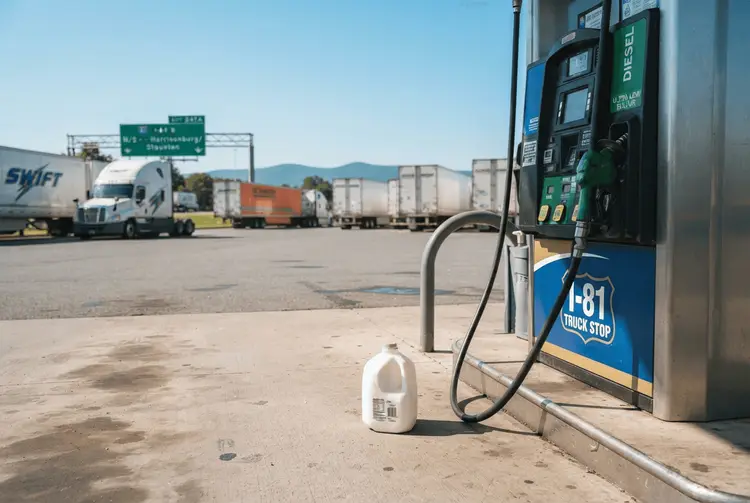 Diesel auf Rekordniveau: Transportkosten treiben Rohstoffpreise an