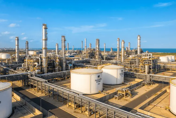 Dangote-Raffinerie: Milliardär bringt größten Börsengang Afrikas an den Start
